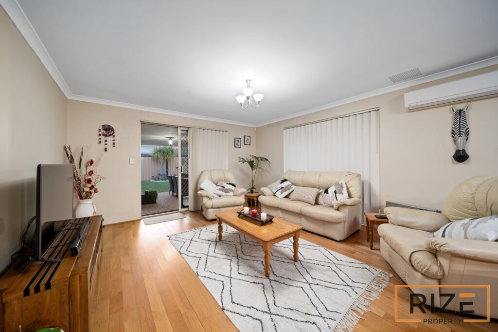 33 Lauderdale Ramble, Carramar-9