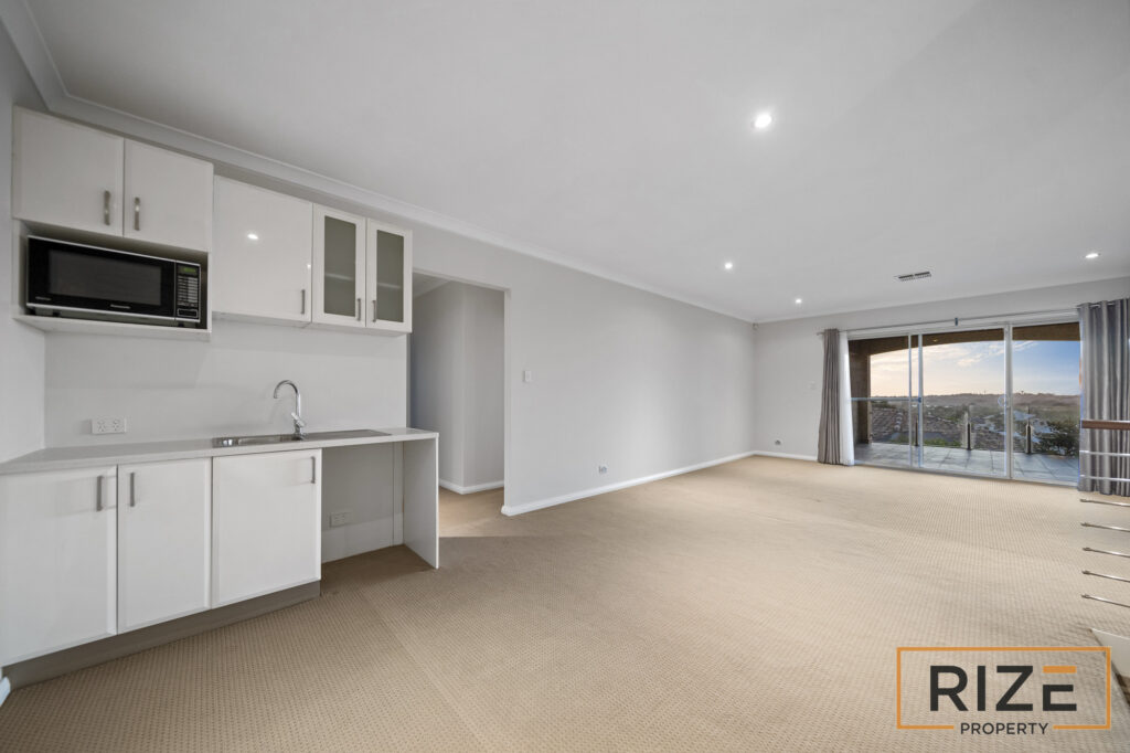 38 Labianca Vista, Carramar-33