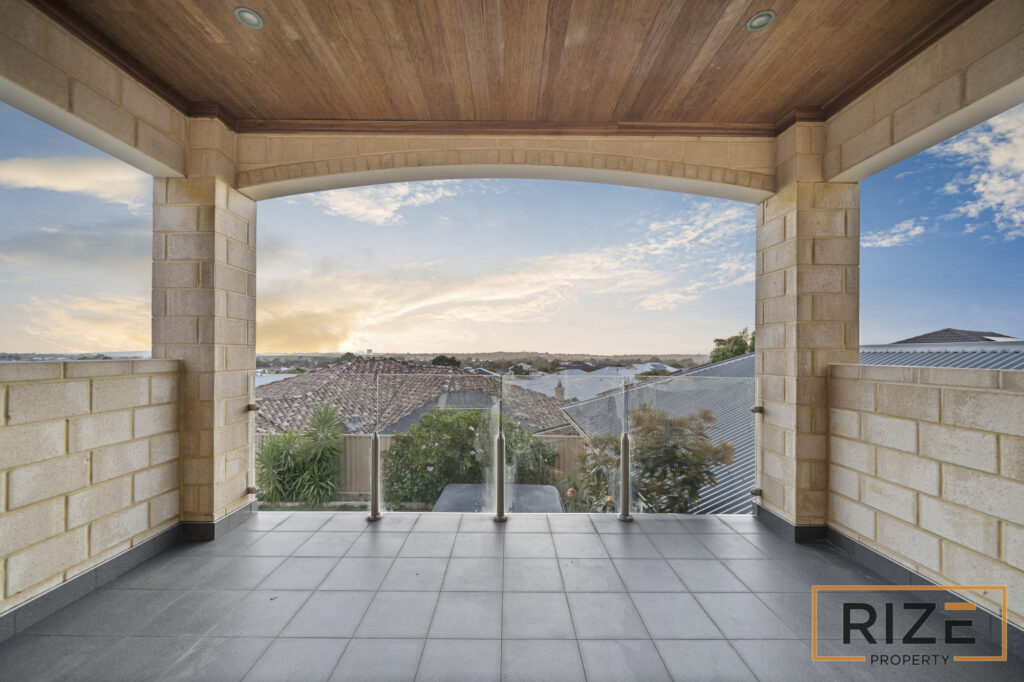 38 Labianca Vista, Carramar-52