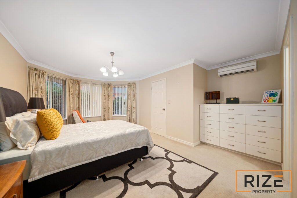 57 Kippilaw Loop, Carramar-13_1