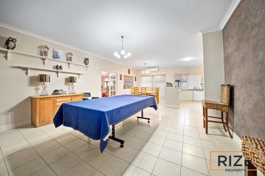 57 Kippilaw Loop, Carramar-17_1