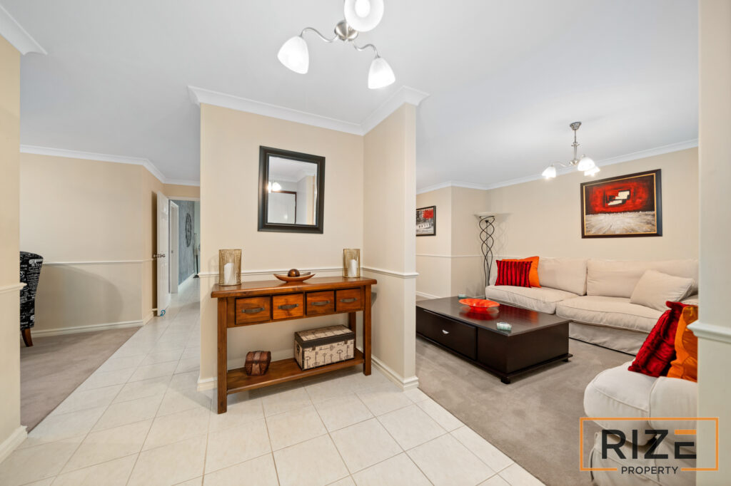 57 Kippilaw Loop, Carramar-6_1