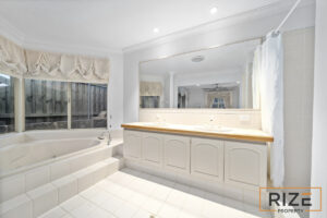66-Naturaliste-Blvd-_1a13-45e3-b43a-63c4-3089-c6f1-8ef1-5e84_20250815022233