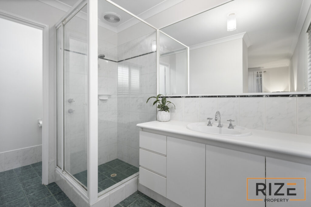 53 Mallina Cct, Carramar-15