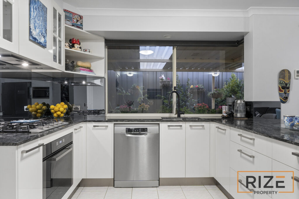 53 Mallina Cct, Carramar-19