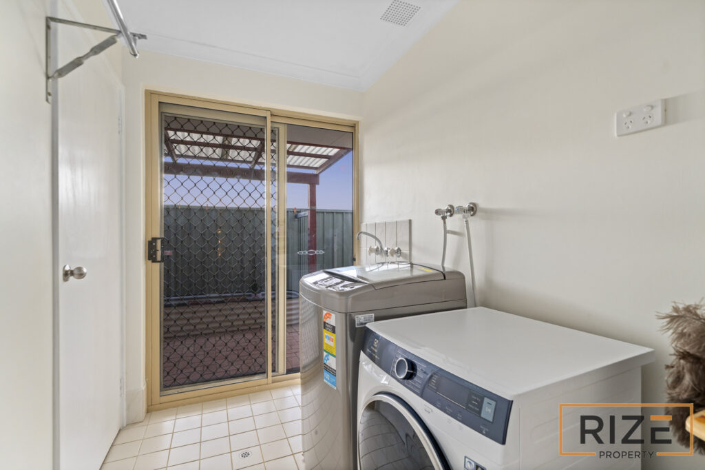 20 Sorell Gardens, Joondalup-24