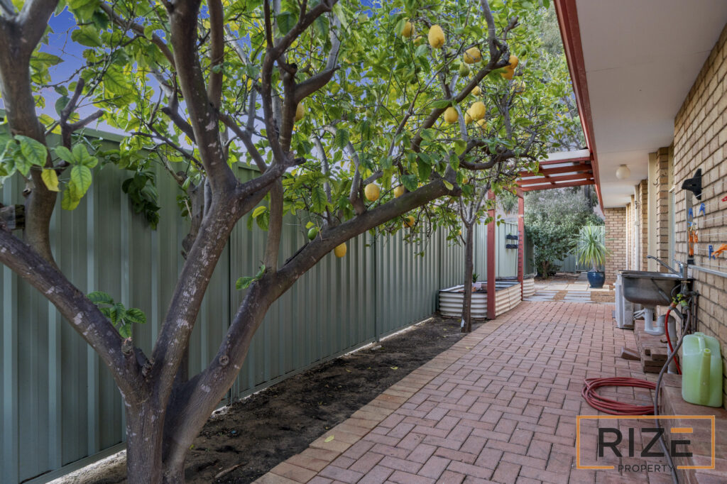 20 Sorell Gardens, Joondalup-40