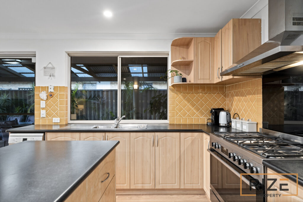 5 Toorie Pl, Quinns Rocks-14