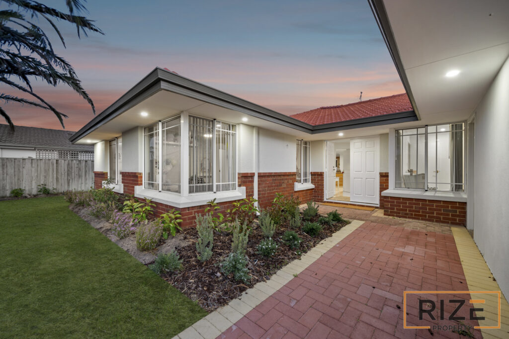 84 Bayport Cct, Mindarie-10