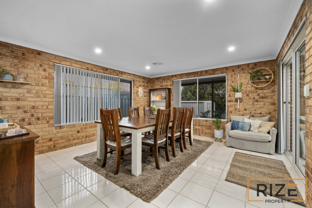 84 Bayport Cct, Mindarie-17