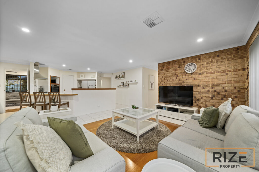 84 Bayport Cct, Mindarie-19