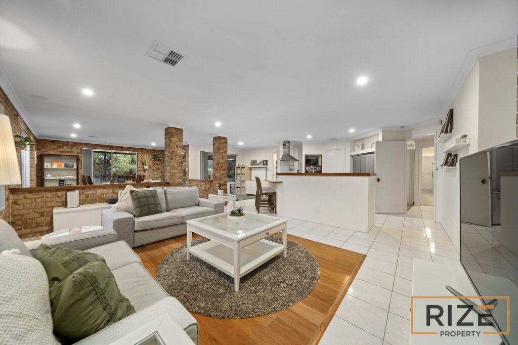 84 Bayport Cct, Mindarie-22