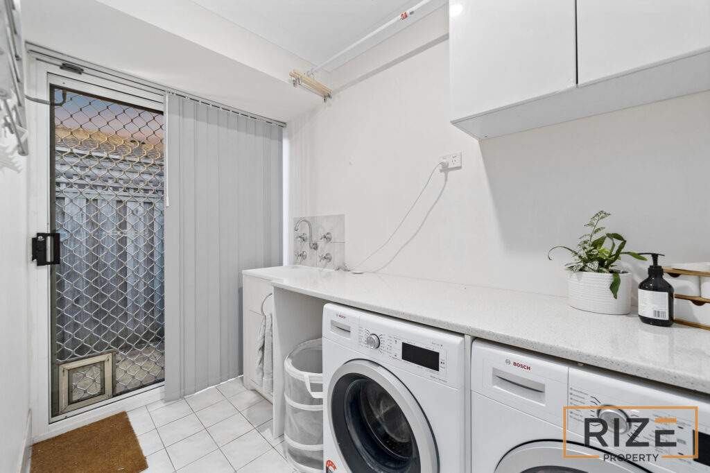 84 Bayport Cct, Mindarie-30