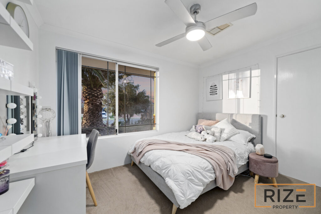 84 Bayport Cct, Mindarie-32