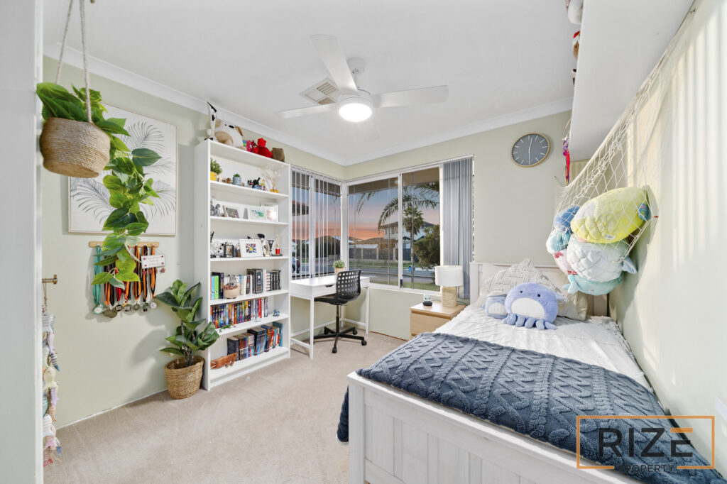 84 Bayport Cct, Mindarie-33