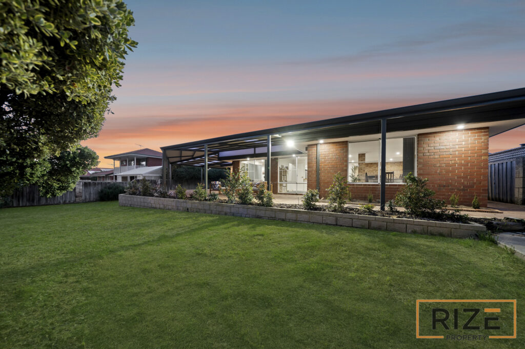 84 Bayport Cct, Mindarie-44