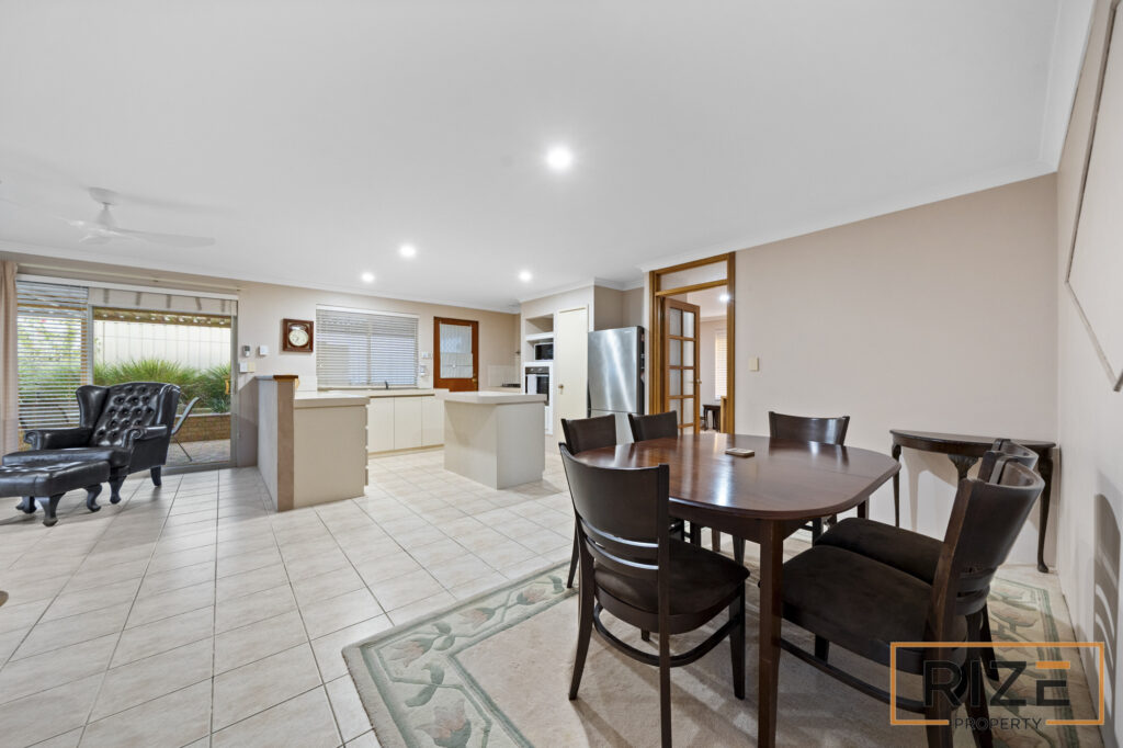 21 Sherlock Rise, Carramar-19