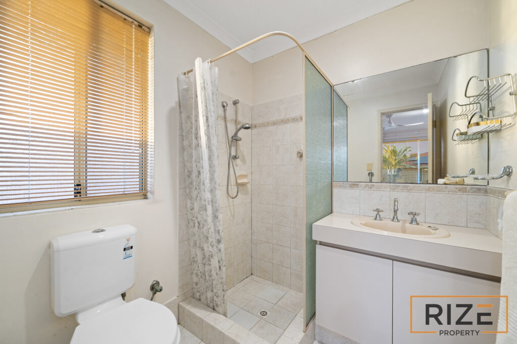 21 Sherlock Rise, Carramar-22