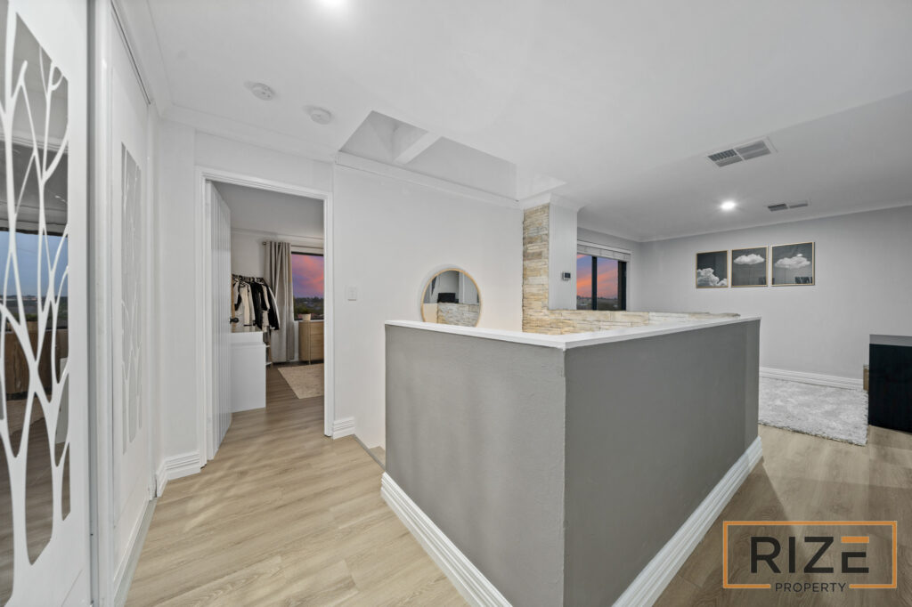 22 Langmuir Way, Tapping-33