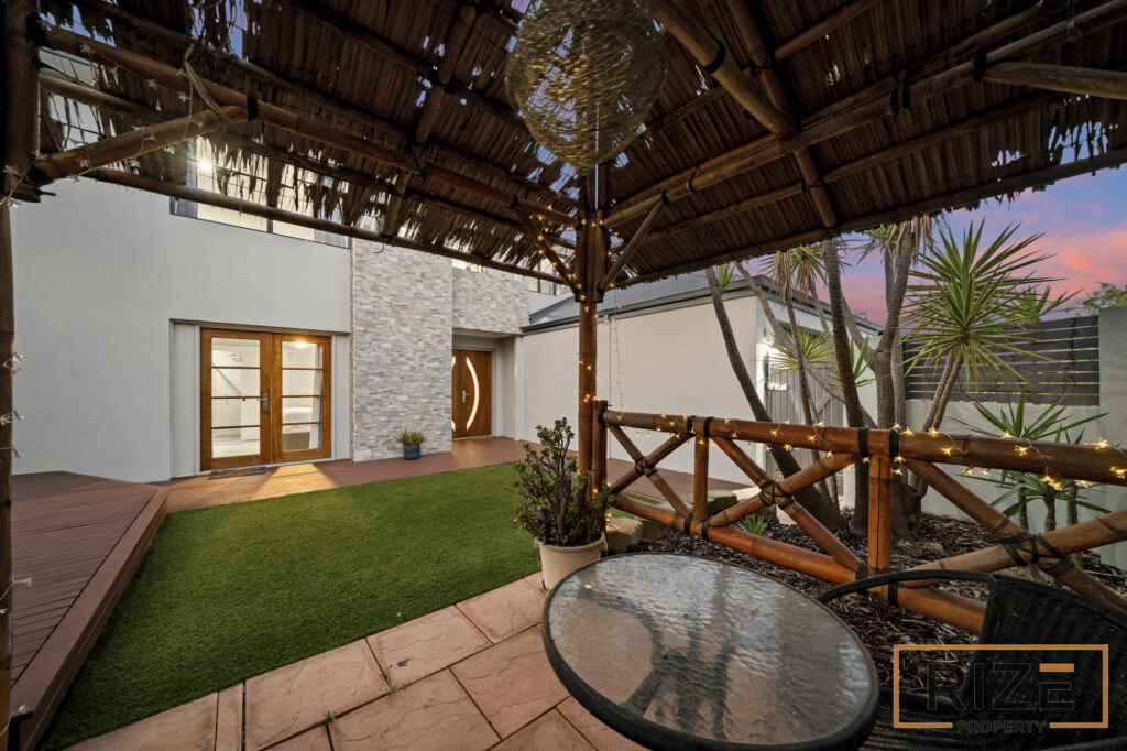 22 Langmuir Way, Tapping-44