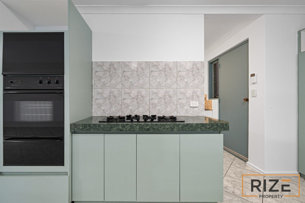 5 Coolamine Cl, Carramar-20