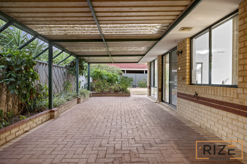 5 Coolamine Cl, Carramar-32