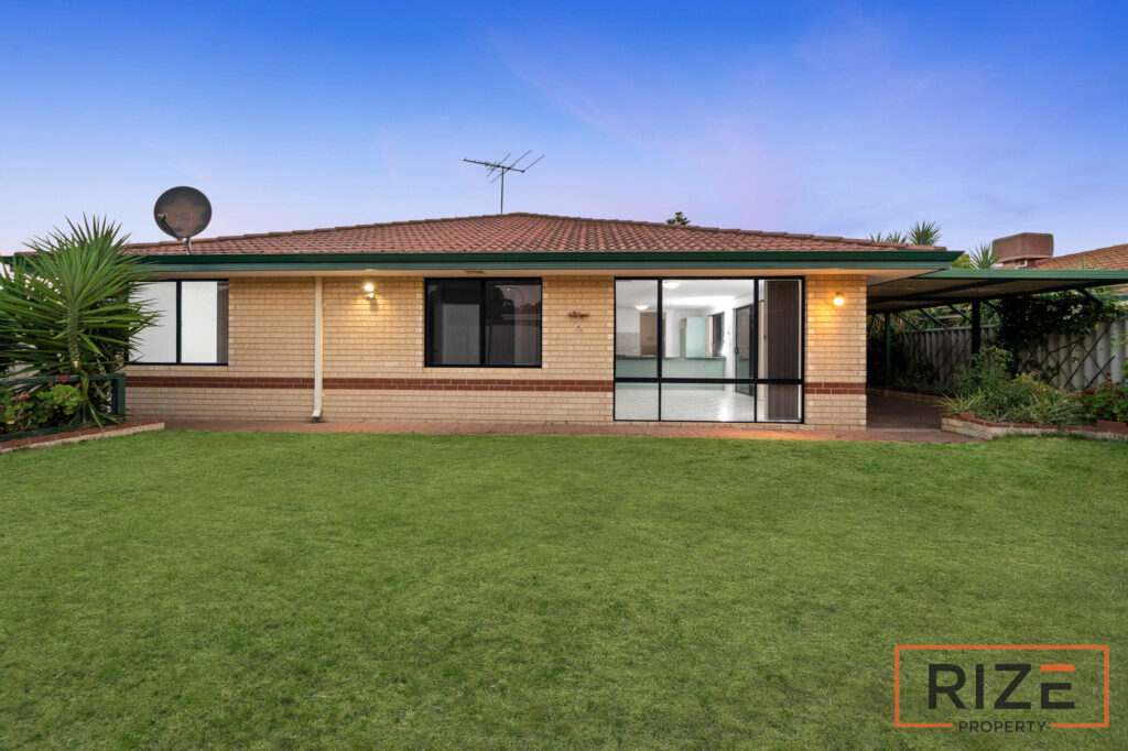 5 Coolamine Cl, Carramar-36