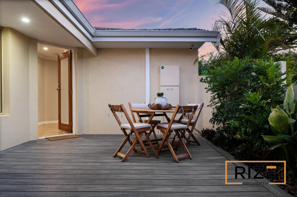 9 Clermont Gardens, Currambine_LR_Logo-5