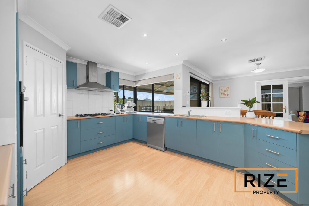 11 Nerrima Turn, Tapping_LR_Logo-16