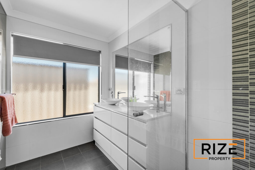 11 Nerrima Turn, Tapping_LR_Logo-23