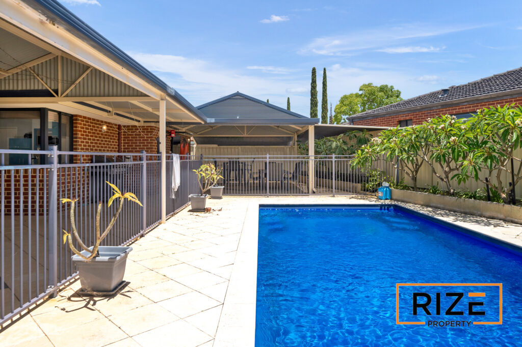 11 Nerrima Turn, Tapping_LR_Logo-34