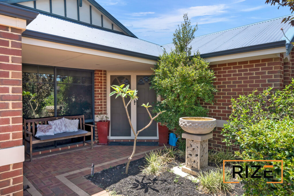 11 Nerrima Turn, Tapping_LR_Logo-4