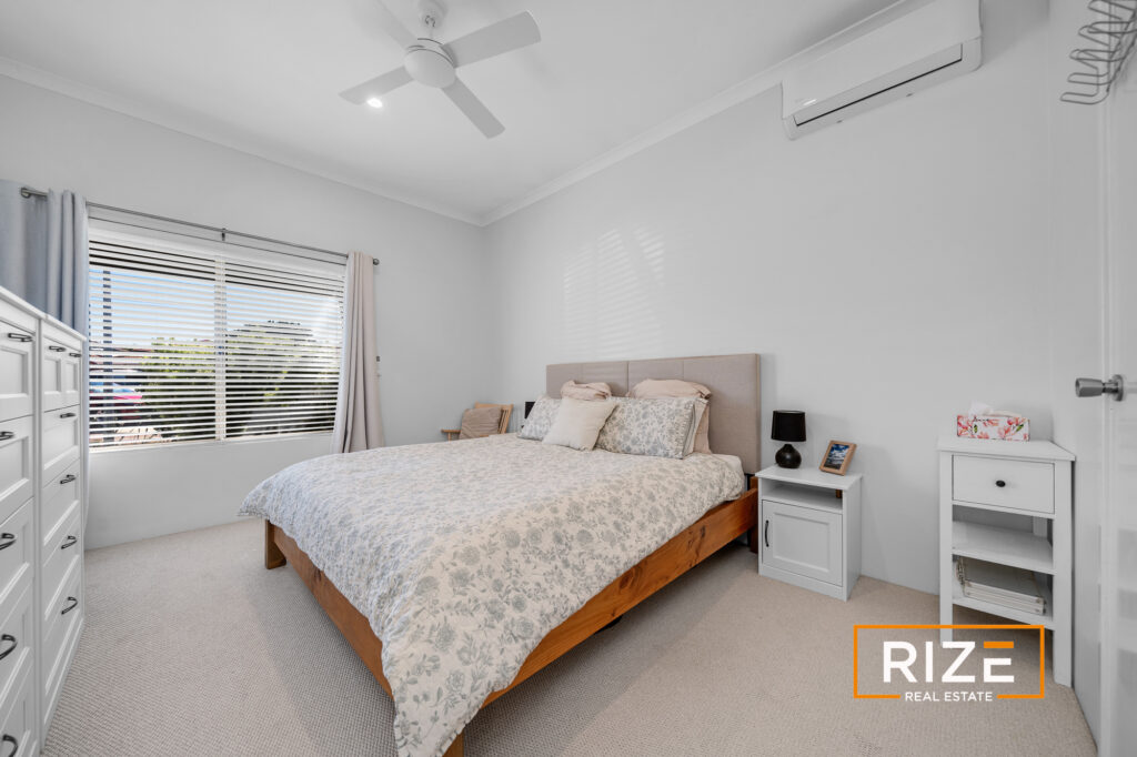 12 Yatala Cl, Currambine_LR_Logo-18