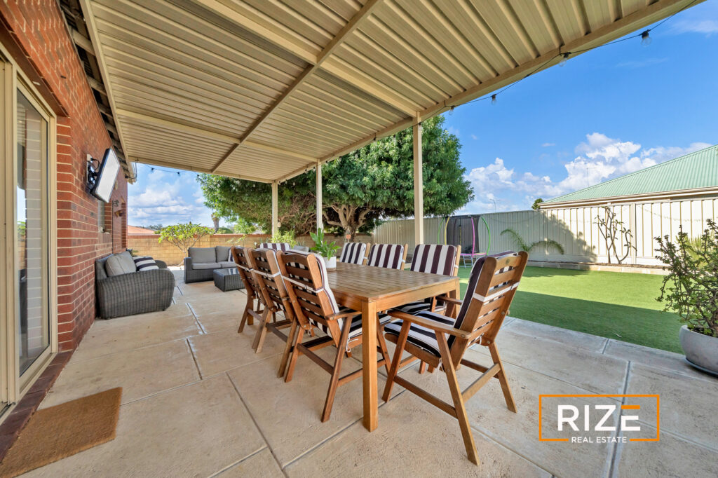 12 Yatala Cl, Currambine_LR_Logo-5