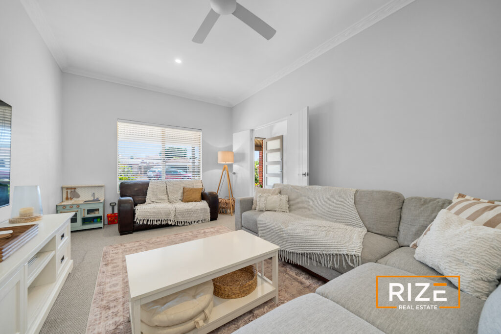 12 Yatala Cl, Currambine_LR_Logo-8