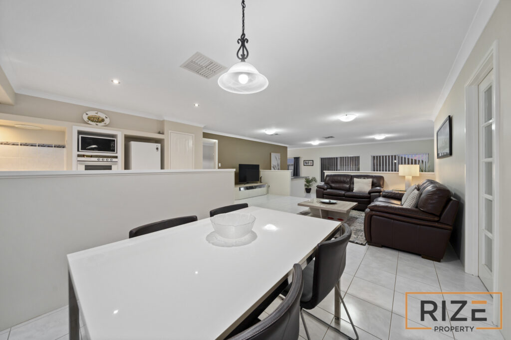 23 Sherlock Rise, Carramar-23