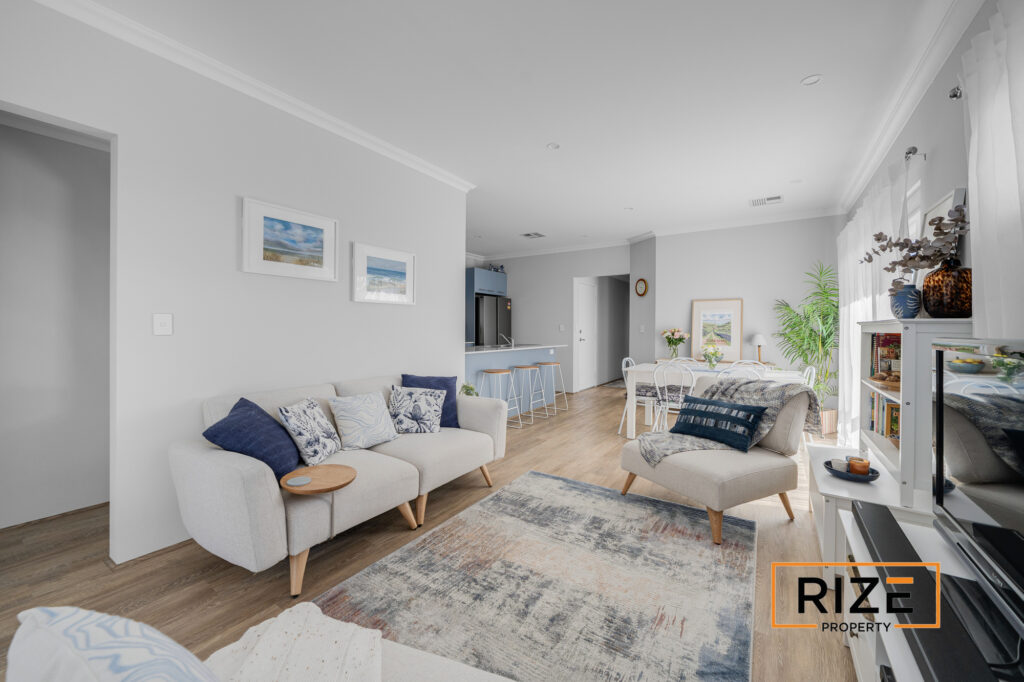 15 Formosa Way, Banksia Grove_LR_Logo-15