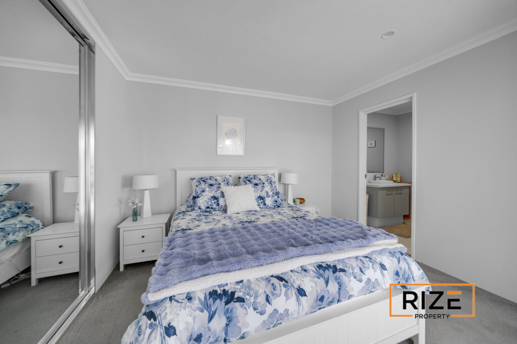 15 Formosa Way, Banksia Grove_LR_Logo-27