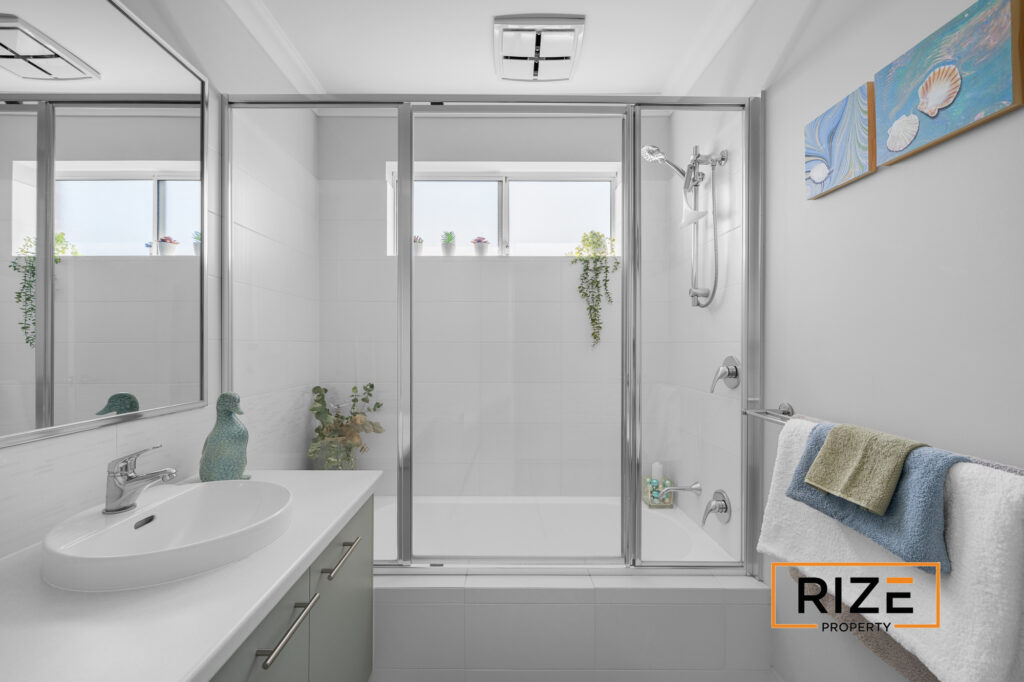 15 Formosa Way, Banksia Grove_LR_Logo-8