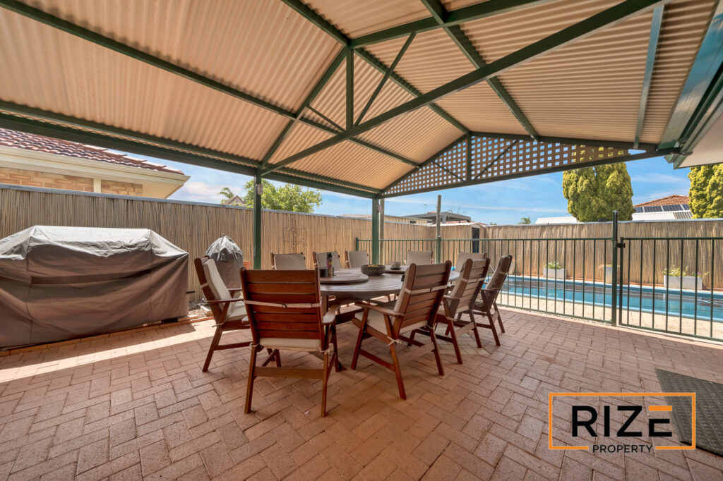 16 Ollera Meander, Carrama_LR_Logo-28