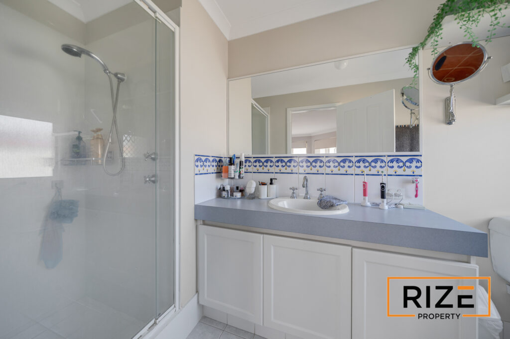 16 Ollera Meander, Carrama_LR_Logo-7