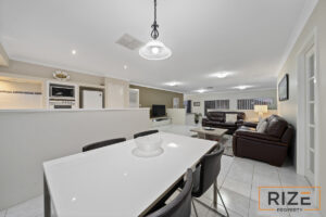 23-Sherlock-Rise-Car_6ecb-1936-115c-d59b-041f-50b8-c888-8af4_20260105042934