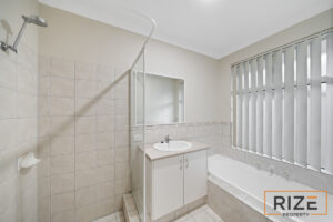 3-Lyndavale-Loop-Car_7d01-2693-3fbc-381b-9595-9ca7-0521-3350_20260319034940