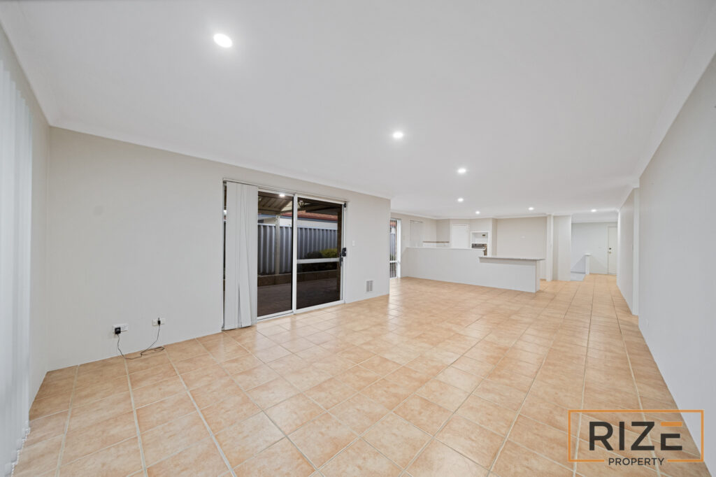 3 Lyndavale Loop, Carramar-10