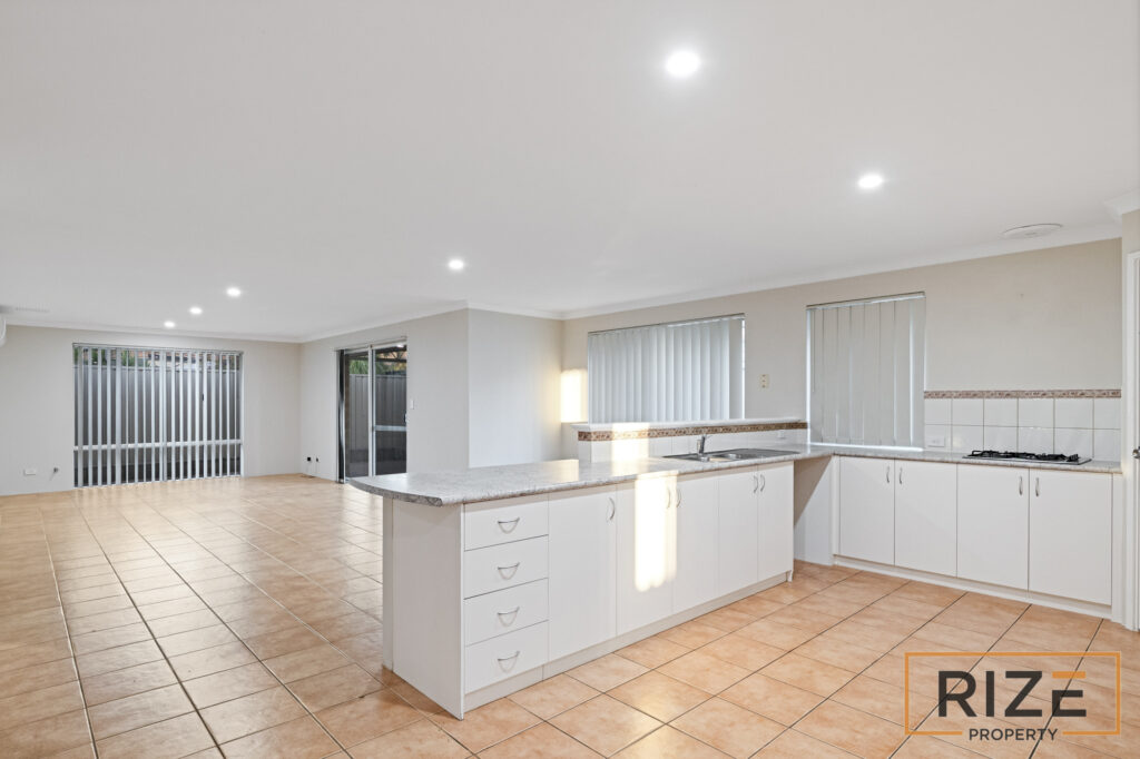3 Lyndavale Loop, Carramar-5