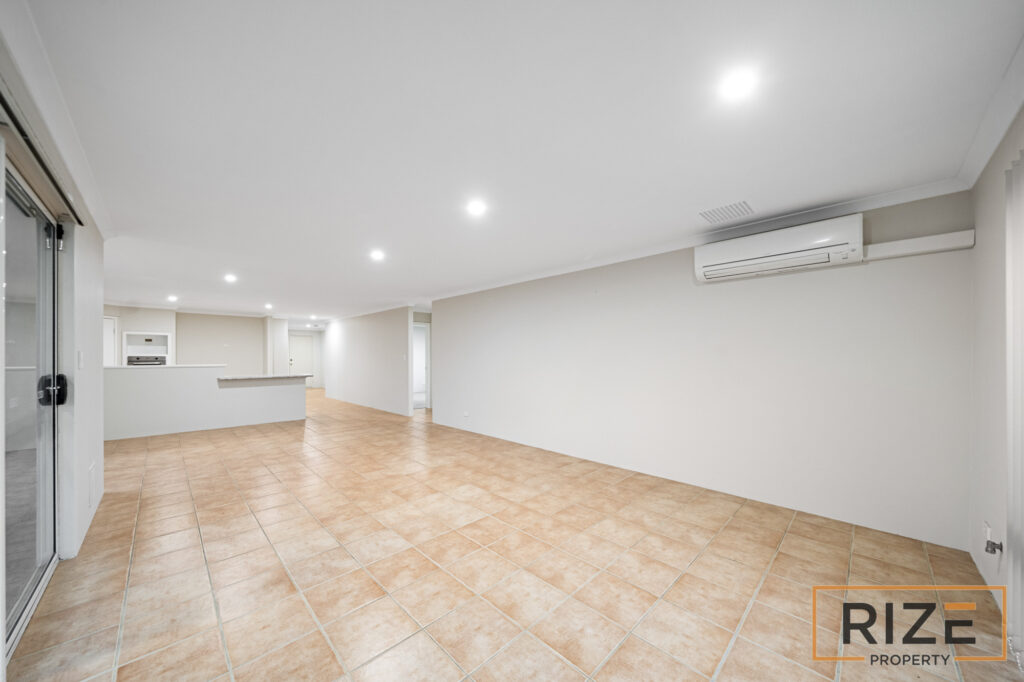 3 Lyndavale Loop, Carramar-9