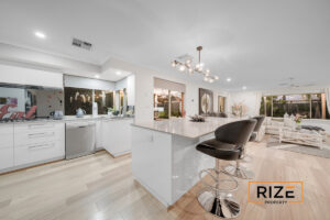 51-Camelot-Grove-Car_90a5-4caa-952b-34dc-9085-fa1b-ae34-13df_20260417061123